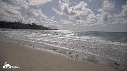 La Jolla Shores Live Surf Cam - Apr 26, 2026, 4:20pm PDT
