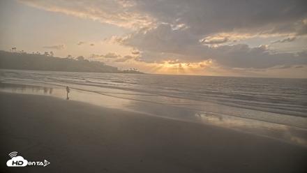 La Jolla Shores Live Surf Cam - Sep 16, 2026, 6:30pm PDT