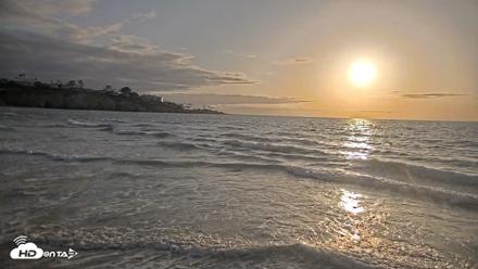 La Jolla Shores Live Surf Cam - Apr 26, 2026, 6:52pm PDT