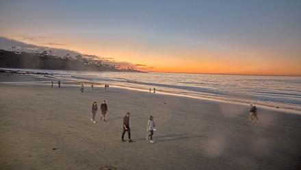 La Jolla Shores Live Surf Cam - Feb 4, 2026, 5:48pm PST