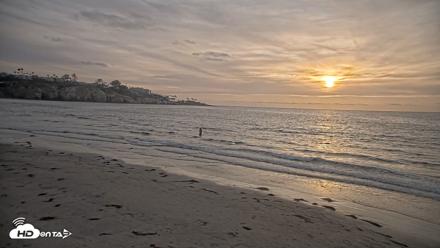 La Jolla Shores Live Surf Cam - Apr 20, 2026, 7:02pm PDT