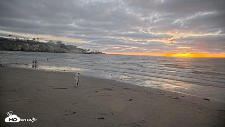La Jolla Shores Live Surf Cam - Aug 15, 2026, 7:27pm PDT