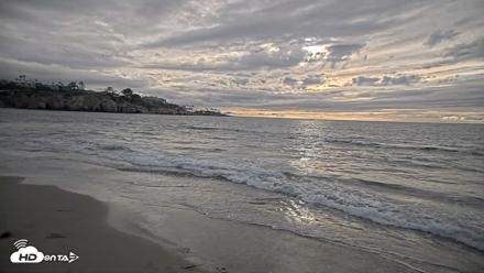 La Jolla Shores Live Surf Cam - Apr 12, 2026, 6:23pm PDT