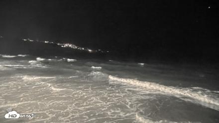 La Jolla Shores Live Surf Cam - May 13, 2026, 9:00pm PDT