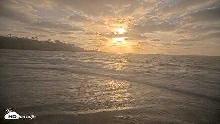 La Jolla Shores Live Surf Cam - Sep 19, 2026, 6:21pm PDT