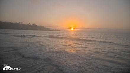 La Jolla Shores Live Surf Cam - Sep 24, 2026, 6:35pm PDT