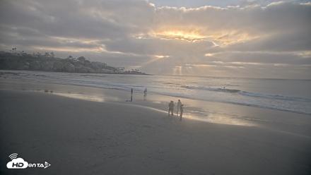 La Jolla Shores Live Surf Cam - Sep 14, 2026, 6:24pm PDT
