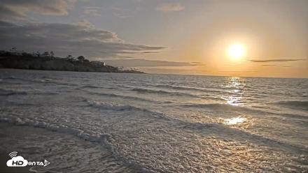 La Jolla Shores Live Surf Cam - Apr 26, 2026, 6:58pm PDT