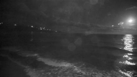 La Jolla Shores Live Surf Cam - Dec 3, 2025, 4:34am PST