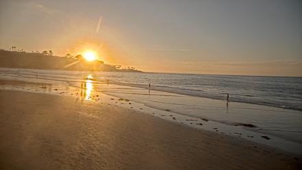 La Jolla Shores Live Surf Cam - Nov 3, 2025, 4:38pm PST