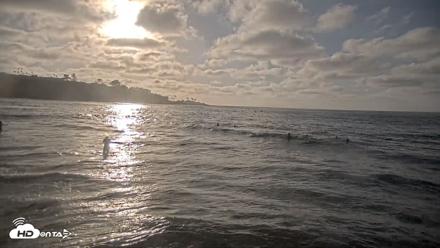 La Jolla Shores Live Surf Cam - Oct 19, 2026, 5:05pm PDT