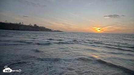 La Jolla Shores Live Surf Cam - Apr 15, 2026, 7:10pm PDT
