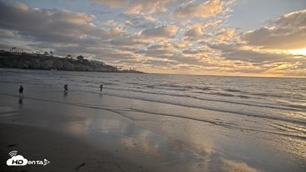 La Jolla Shores Live Surf Cam - Jun 20, 2026, 7:36pm PDT