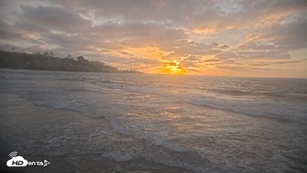 La Jolla Shores Live Surf Cam - Sep 19, 2026, 6:37pm PDT