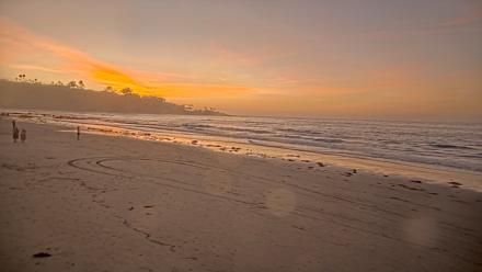 La Jolla Shores Live Surf Cam - Dec 18, 2025, 5:03pm PST