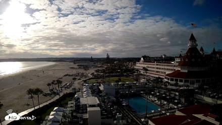Hotel Del Coronado 4K Fixed Live Cam - May 4, 2026, 6:04pm PDT