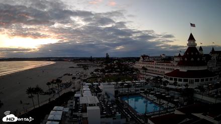 Hotel Del Coronado 4K Fixed Live Cam - May 4, 2026, 7:27pm PDT