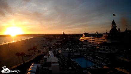 Hotel Del Coronado 4K Fixed Live Cam - Apr 20, 2026, 7:15pm PDT
