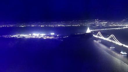 San Francisco Oakland Bay Bridge Live Webcam - Dec 13, 2025, 4:27am PST