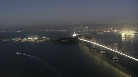 San Francisco Oakland Bay Bridge Live Webcam - Dec 1, 2025, 5:26pm PST