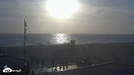Hermosa Beach Pier North Live Webcam - Jun 7, 2026, 7:16pm PDT