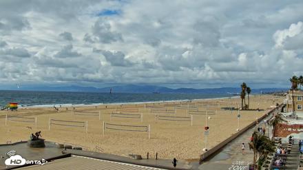 Hermosa Beach Pier North Live Webcam - Oct 22, 2026, 3:29pm PDT