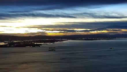 San Francisco Bay Southeast Live Webcam - Nov 15, 2025, 6:28am PST