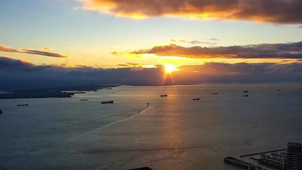 San Francisco Bay Southeast Live Webcam - Nov 18, 2025, 7:27am PST