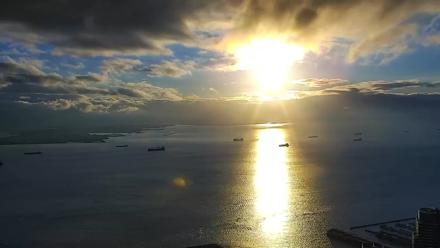 San Francisco Bay Southeast Live Webcam - Nov 18, 2025, 7:25am PST