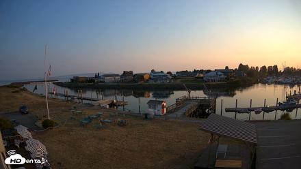Point Roberts Marina SW Live Webcam - Aug 5, 2026, 7:54pm PDT