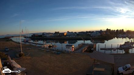 Point Roberts Marina SW Live Webcam - Aug 23, 2026, 8:00pm PDT