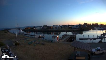 Point Roberts Marina SW Live Webcam - Aug 9, 2026, 9:09pm PDT