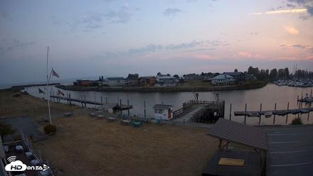 Point Roberts Marina SW Live Webcam - Aug 25, 2026, 7:54pm PDT