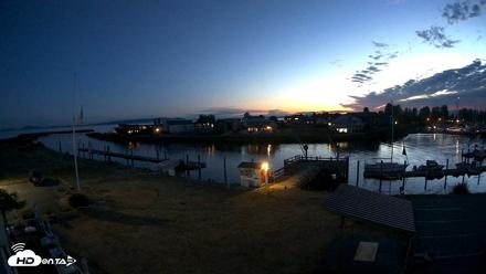 Point Roberts Marina SW Live Webcam - Sep 3, 2026, 8:32pm PDT