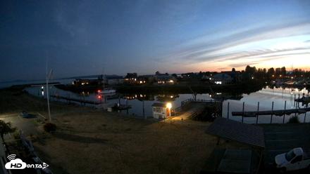 Point Roberts Marina SW Live Webcam - Sep 8, 2026, 8:25pm PDT