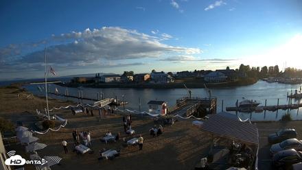 Point Roberts Marina SW Live Webcam - Aug 29, 2026, 7:13pm PDT