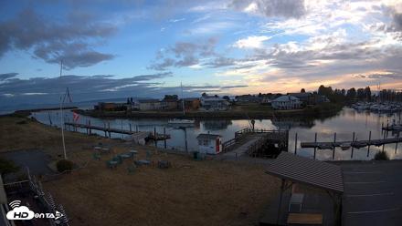 Point Roberts Marina SW Live Webcam - Jul 28, 2026, 8:30pm PDT