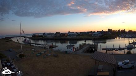 Point Roberts Marina SW Live Webcam - Aug 9, 2026, 8:34pm PDT