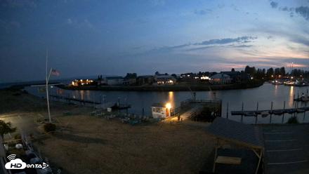 Point Roberts Marina SW Live Webcam - Aug 25, 2026, 8:52pm PDT