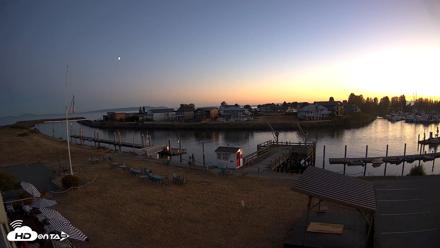Point Roberts Marina SW Live Webcam - Aug 20, 2026, 8:38pm PDT