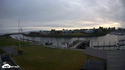 Point Roberts Marina SW Live Webcam - May 6, 2026, 7:43pm PDT