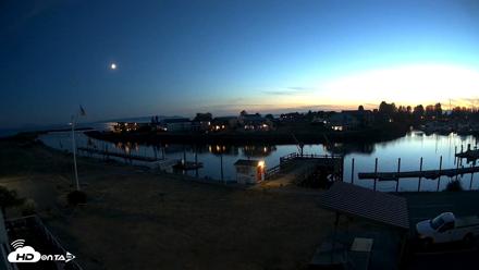 Point Roberts Marina SW Live Webcam - Sep 18, 2026, 7:56pm PDT
