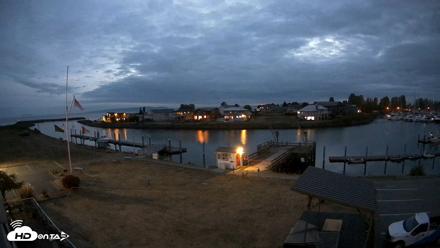 Point Roberts Marina SW Live Webcam - Sep 14, 2026, 8:02pm PDT