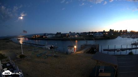 Point Roberts Marina SW Live Webcam - Jul 24, 2026, 9:46pm PDT