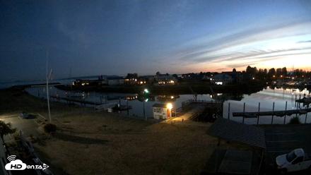 Point Roberts Marina SW Live Webcam - Sep 8, 2026, 8:27pm PDT