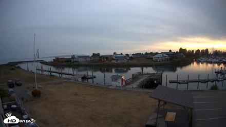 Point Roberts Marina SW Live Webcam - Sep 11, 2026, 7:48pm PDT