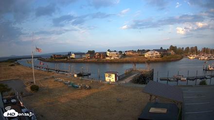 Point Roberts Marina SW Live Webcam - Aug 16, 2026, 7:03am PDT