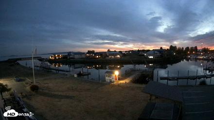 Point Roberts Marina SW Live Webcam - Sep 9, 2026, 8:18pm PDT