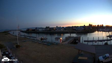 Point Roberts Marina SW Live Webcam - Aug 24, 2026, 8:40pm PDT