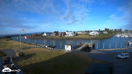 Point Roberts Marina SW Live Webcam - May 24, 2026, 7:03am PDT